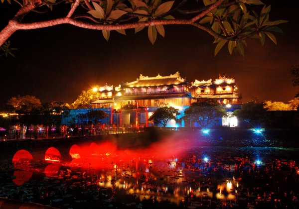 mua vé máy bay đi huế giá rẻ nhất